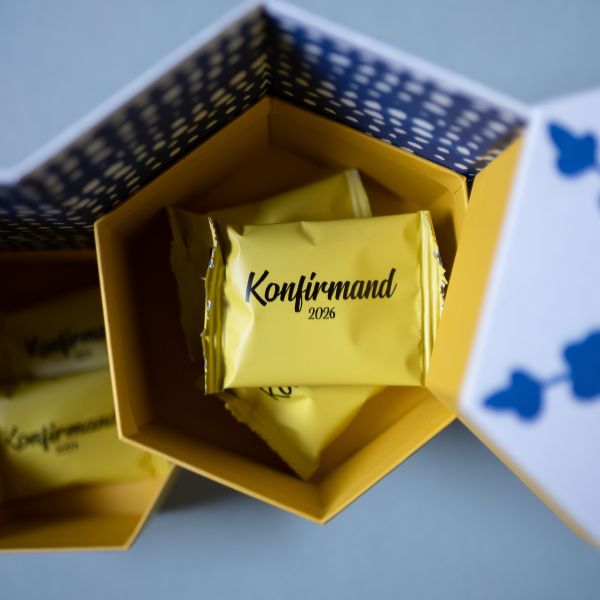 Konfirmationstüte gelb mit schwarzem Aufdruck inkl. Harte Süßigkeiten