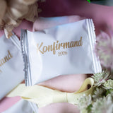 Confirmation bag white w. Gold print w. roses incl. Hard candy