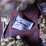 Confirmand beautiful purple bags with handmade cookies - Elegant choice for the party table