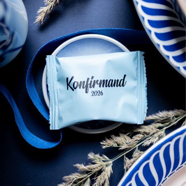 Konfirmand bag Elegant Matt Light blue: Perfect party decoration with handmade buns 